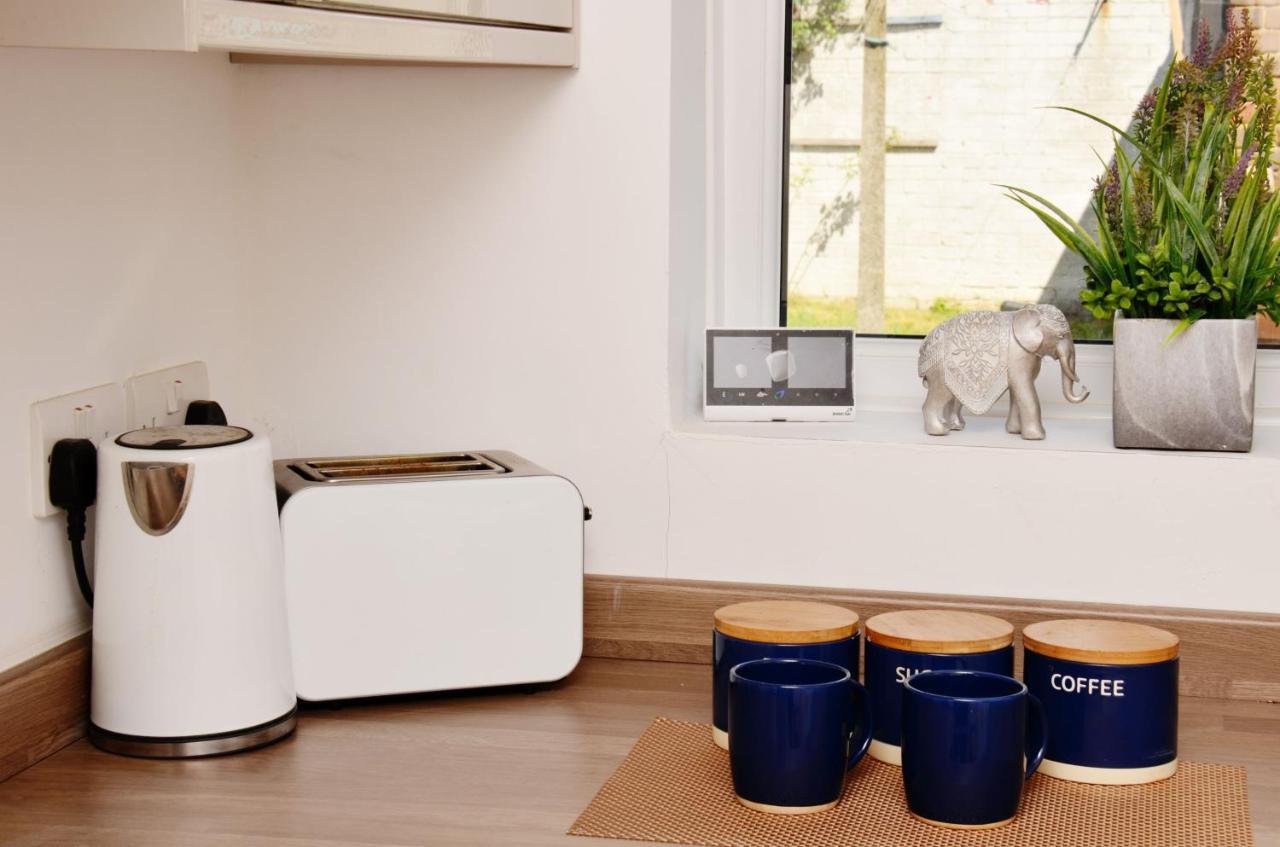 Sm Dreams Unlimited Serviced Accommodation- Stanwell-staines-heathrow * Stanwell