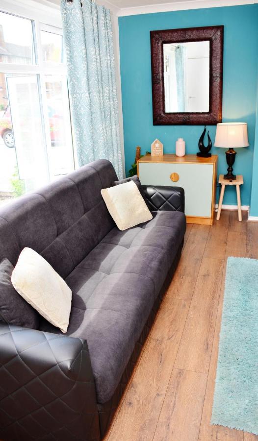 Sm Dreams Unlimited Serviced Accommodation- Stanwell-staines-heathrow *