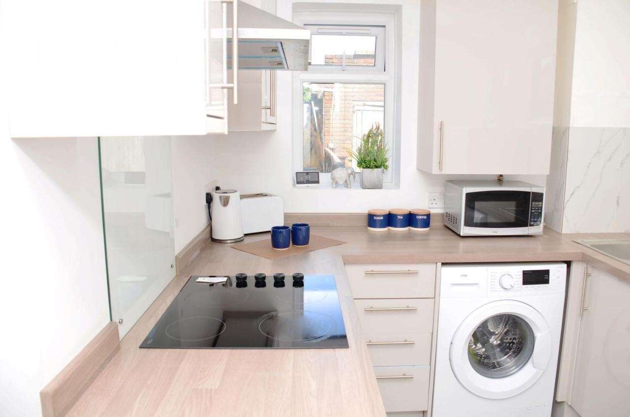 Sm Dreams Unlimited Serviced Accommodation- Stanwell-staines-heathrow Stanwell