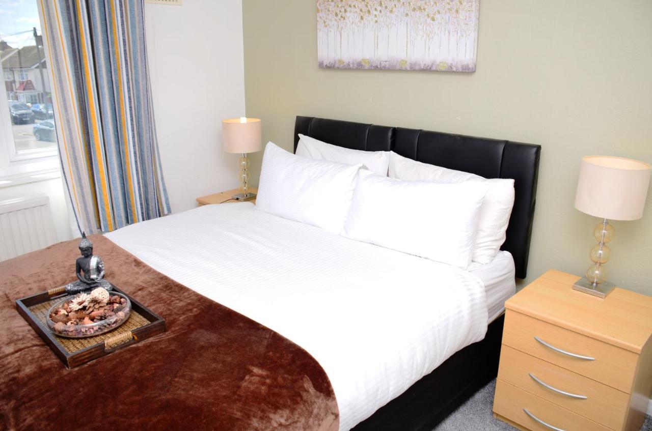 Sm Dreams Unlimited Serviced Accommodation- Stanwell-staines-heathrow Stanwell