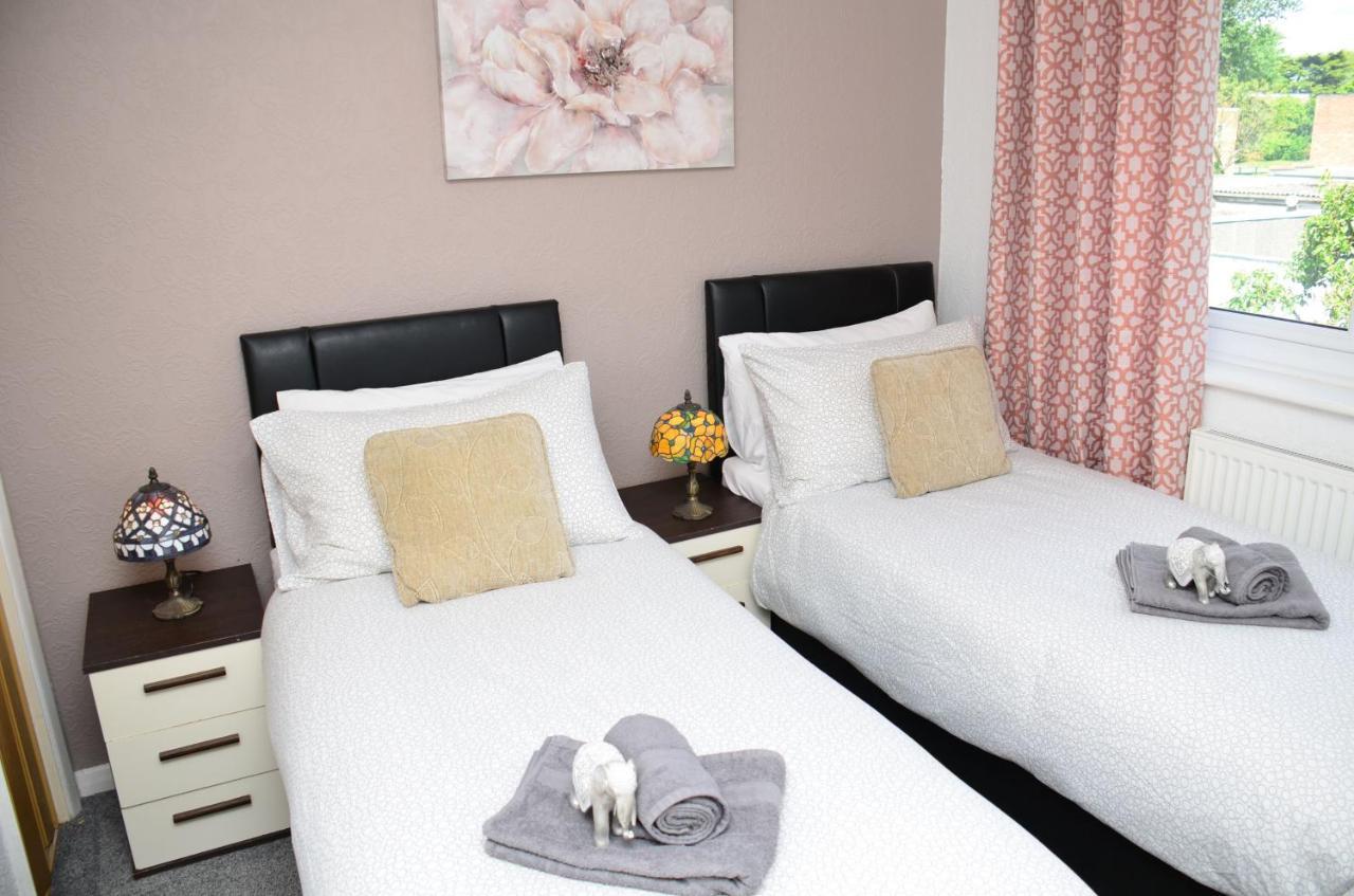 Holiday home Sm Dreams Unlimited Serviced Accommodation- Stanwell-staines-heathrow *