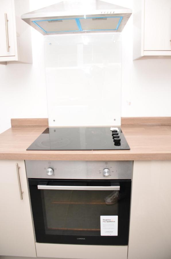 Sm Dreams Unlimited Serviced Accommodation- Stanwell-staines-heathrow *
