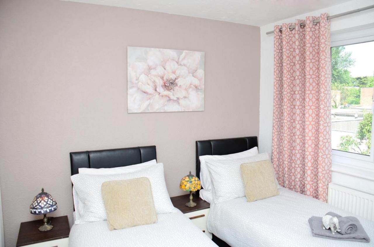 Sm Dreams Unlimited Serviced Accommodation- Stanwell-staines-heathrow *