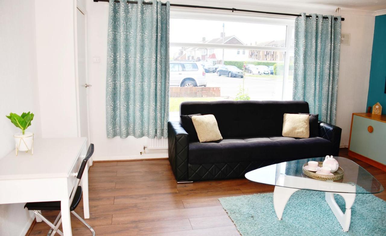 Sm Dreams Unlimited Serviced Accommodation- Stanwell-staines-heathrow
